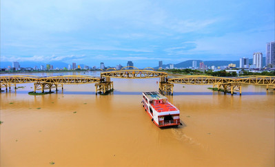 Đà Nẵng nâng, hạ nhịp cầu Nguyễn Văn Trỗi theo giờ để phục vụ du lịch