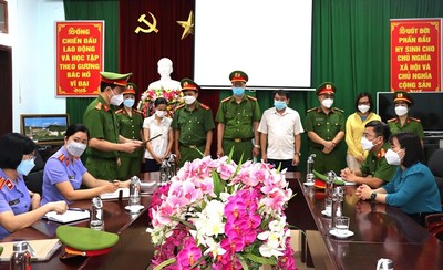 Bắt tạm giam 3 bị can làm việc tại CDC tỉnh Hà Giang
