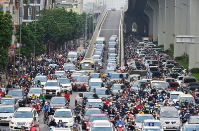 Hà Nội đếm lưu lượng xe để xử lý ùn tắc giao thông