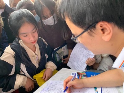 "Tỷ lệ chọi" vào lớp 10 THPT công lập năm học 2022-2023 ở Hà Nội