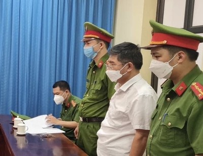 Khởi tố, bắt tạm giam Phó Giám đốc Sở Tài nguyên và Môi trường Hà Giang về tội nhận hối lộ