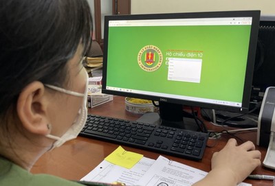 Công an tỉnh Quảng Ninh chính thức cấp hộ chiếu trực tuyến từ 1/6