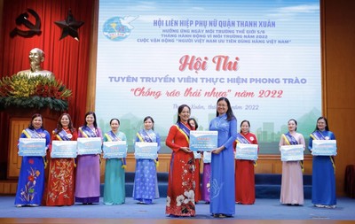 Hà Nội: Hội LHPN quận Thanh Xuân hưởng ứng phong trào “chống rác thải nhựa”