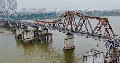 Lắp 3 camera theo dõi, xử lý phương tiện vi phạm qua cầu Long Biên