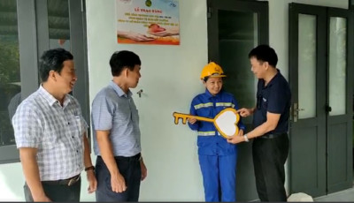 Khánh thành Nhà tình nghĩa cho công nhân vệ sinh môi trường Đảo Cù Lao Chàm