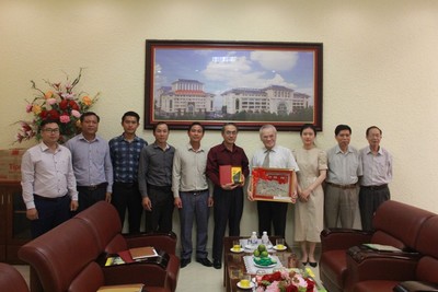 HUBT: Đón tiếp Sở Giáo dục và Thể thao tỉnh Xiêng Khoảng ( Lào) đến thăm và làm việc