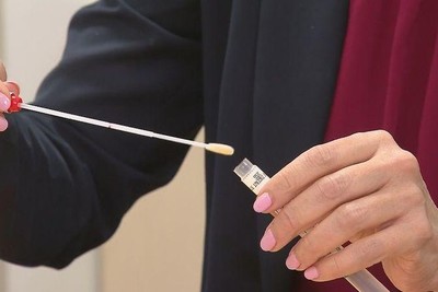 Australia cung cấp bộ dụng cụ tự lấy mẫu tầm soát ung thư cổ tử cung