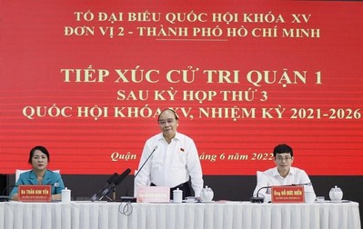 Chủ tịch nước Nguyễn Xuân Phúc tiếp xúc cử tri quận 1, TP.Hồ Chí Minh