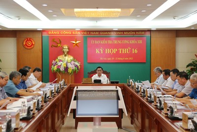 Ban Thường vụ Tỉnh ủy Phú Yên đã vi phạm nguyên tắc tập trung dân chủ