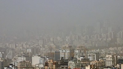 Iran: Thủ đô Tehran bị ảnh hưởng bởi bão cát nghiêm trọng