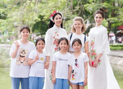 Ba nàng hậu quảng bá vẻ đẹp và sự thanh bình của Thủ đô Hà Nội