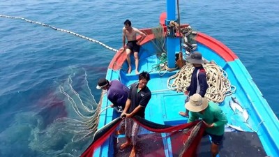 Tuyên truyền hoạt động khai thác thủy sản vùng biển cho ngư dân