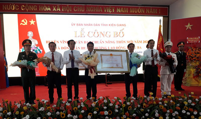 Vĩnh Thuận- Kiên Giang : Công bố huyện đạt chuẩn nông thôn mới