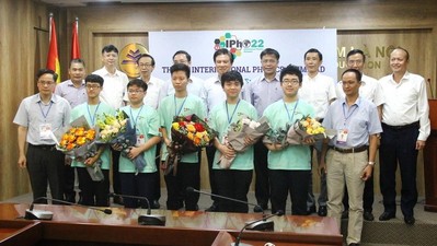 Đội tuyển Việt Nam giành 5 huy chương tại Olympic Vật lý Quốc tế 2022