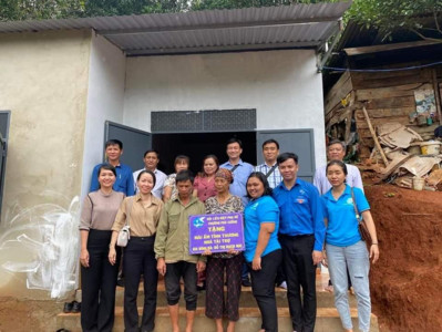 Đắk Nông: Bàn giao Nhà cho hộ nghèo ở xã Đắk BukSo