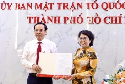 Chủ tịch Ủy ban MTTQ Việt Nam TP.HCM giữ chức Bí thư Quận 1
