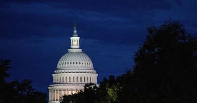 Thượng viện Mỹ thông qua dự luật về khí hậu và y tế