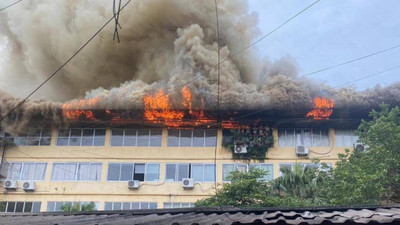 Hà Nội: Cháy dữ dội tòa nhà văn phòng trên đường Trường Chinh