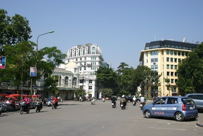 Thiết kế đô thị trong quảng trường và không gian công cộng khu vực trung tâm nội đô Hà Nội