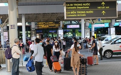 Sân bay Tân Sơn Nhất lộn xộn,TP.HCM kiến nghị thay phương án quản lý