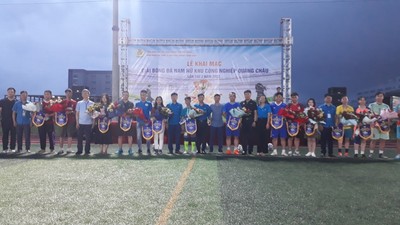 Bắc Giang: Sôi nổi Giải bóng đá nam - nữ khu công nghiệp Quang Châu
