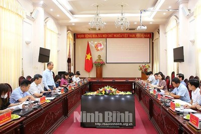 Uỷ ban KHCN và MT khảo sát Luật Giao dịch điện tử tại Ninh Bình