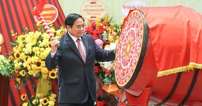 Thủ tướng Chính phủ Phạm Minh Chính dự lễ khai giảng năm học mới tại Trường Tiểu học Đoàn Thị Điểm