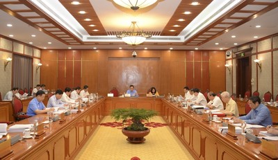 Tổng Bí thư chủ trì cuộc họp Bộ Chính trị cho ý kiến về các Đề án quan trọng