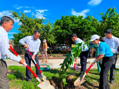 Phú Yên hưởng ứng Chiến dịch “Làm cho Thế giới sạch hơn”