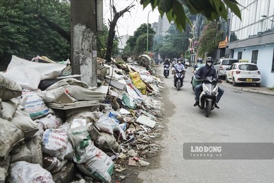 Hà Nội: Sống giữa ngập ngụa rác thải, dân kêu cứu