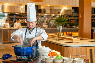 Nâng tầm ẩm thực Việt, Premier Village Ha Long Bay Resort tạo ấn tượng với du khách