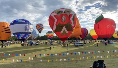 Thế giới huyền thoại trong lễ hội khinh khí cầu tại Texas