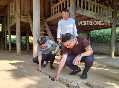 Nghệ An: Di dời khẩn cấp nhiều hộ dân do nguy cơ sạt lở đất tại huyện Kỳ Sơn