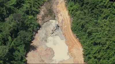 Đắk Nông: Ngang nhiên khai thác khoáng sản trái phép giữa rừng