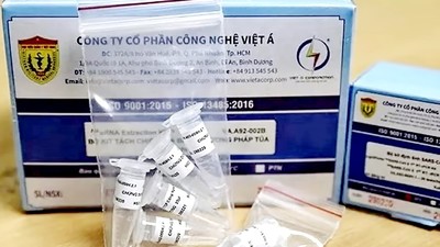 Hà Nội cách chức, kỷ luật loạt lãnh đạo y tế liên quan kit test Việt Á