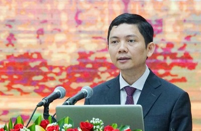 Kỷ luật cảnh cáo Chủ tịch Viện Hàn lâm Khoa học xã hội Bùi Nhật Quang