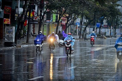 Dự báo thời tiết ngày 4/10: Trung Bộ, Tây Nguyên và Nam Bộ mưa dông