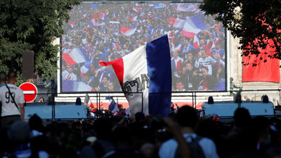 Paris tham gia tẩy chay World Cup 2022 trên màn ảnh rộng vì yêu sách nhân quyền