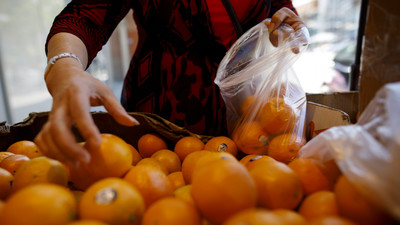 California cấm sử dụng túi nilong một lần tại các cửa hàng tạp hóa