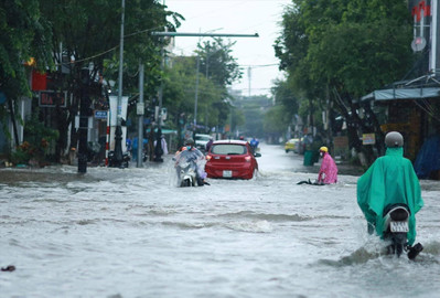 Dự báo thời tiết ngày 15/10: Các tỉnh từ Quảng Bình đến Bình Định mưa lớn
