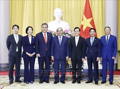 Chủ tịch nước Nguyễn Xuân Phúc tiếp Bộ trưởng Ngoại giao Hàn Quốc