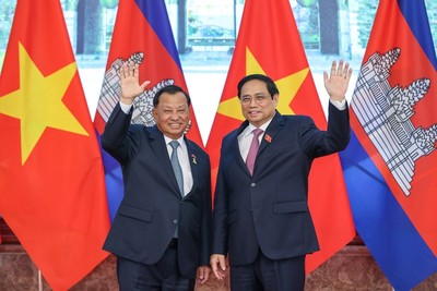 Thủ tướng Chính phủ Phạm Minh Chính hội kiến Chủ tịch Thượng viện Campuchia