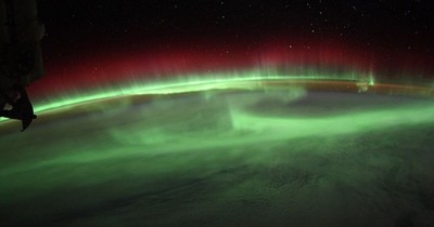 Cực quang tạo ra một lỗ hổng rộng 400km trong tầng ozone của Trái đất