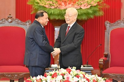 Tổng Bí thư Nguyễn Phú Trọng tiếp Chủ tịch Thượng viện Vương quốc Campuchia Samdech Say Chhum