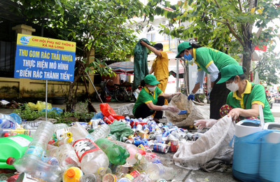 Quảng Ninh: Xây dựng thói quen chung tay giữ gìn vệ sinh môi trường huyện Vân Đồn