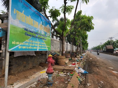 Tp.HCM: Tuyến đường xanh – sạch… ngập đầy rác! (Bài 2)
