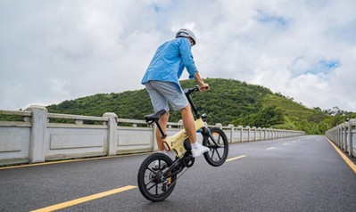 Xe đạp điện có thể chạy hơn 100 km chỉ trong 1 lần sạc