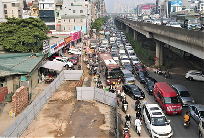 Hà Nội yêu cầu khẩn trương khắc phục ùn tắc trên đường Nguyễn Xiển