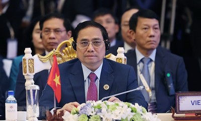 Hình ảnh Thủ tướng dự Hội nghị Cấp cao ASEAN+3 lần thứ 25