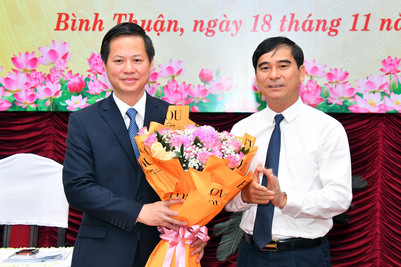 Ông Đoàn Anh Dũng được bầu giữ chức Chủ tịch UBND tỉnh Bình Thuận
